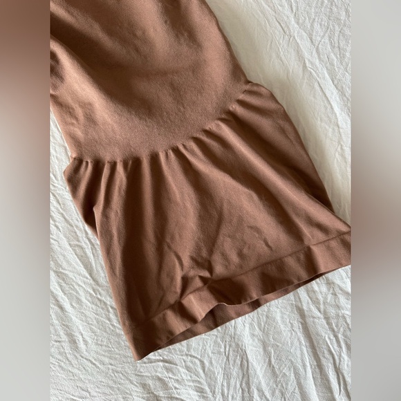 NEW! SKIMS Brown Shapewear with Spaghetti Straps - Picture 3 of 5